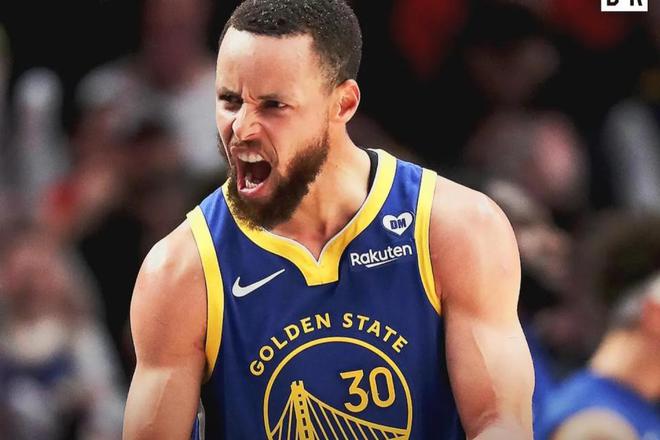 斯蒂芬库里如何在小球时代中脱颖而出并引领NBA三分革命