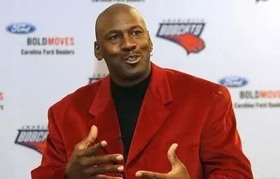 凯文哈特打过nba_凯文哈特篮球水平_凯文哈特是打篮球的?