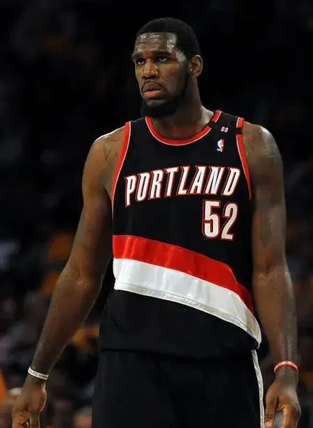 格雷格·奥登：NBA天才中心的崛起与辉煌篮球生涯