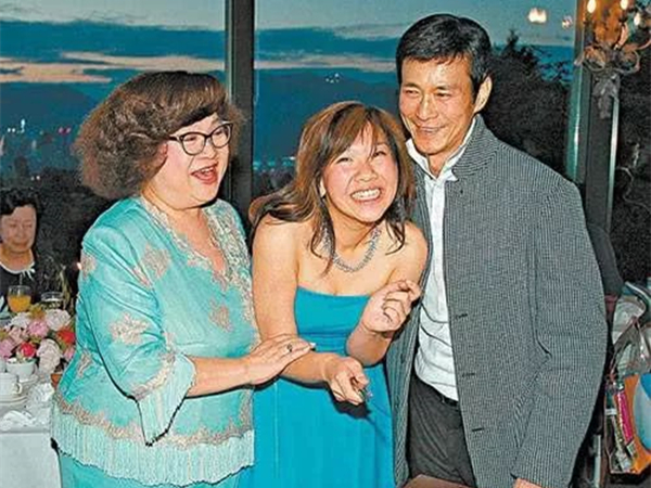 郑欣宜回忆沈殿霞_沈殿霞郑少秋天天吵架_沈殿霞逝世14周年纪念