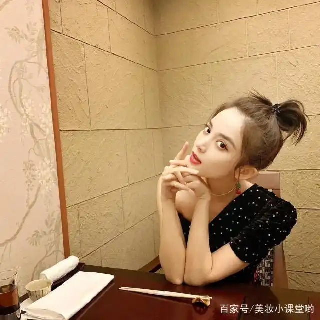 古力娜扎丸子头图片_娜扎丸子头教程_古力娜扎神仙颜值