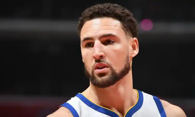 克莱汤普森球鞋合同_克莱汤普森勇士队续约僵局_克莱汤普森NBA未来去向
