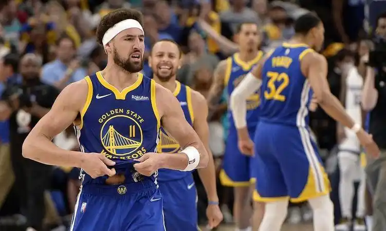 克莱汤普森球鞋合同_克莱汤普森勇士队续约僵局_克莱汤普森NBA未来去向