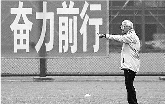 国足主帅人选争议_里皮为什么执教国足_里皮重返国足