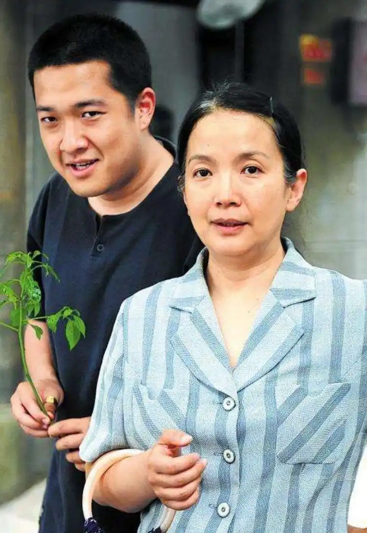 吕丽萍三段婚姻_吕丽萍婚姻_吕丽萍感情经历