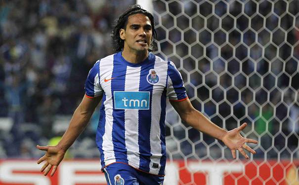 阿伦·艾弗森 乔丹 交叉运球_nba艾弗森过乔丹