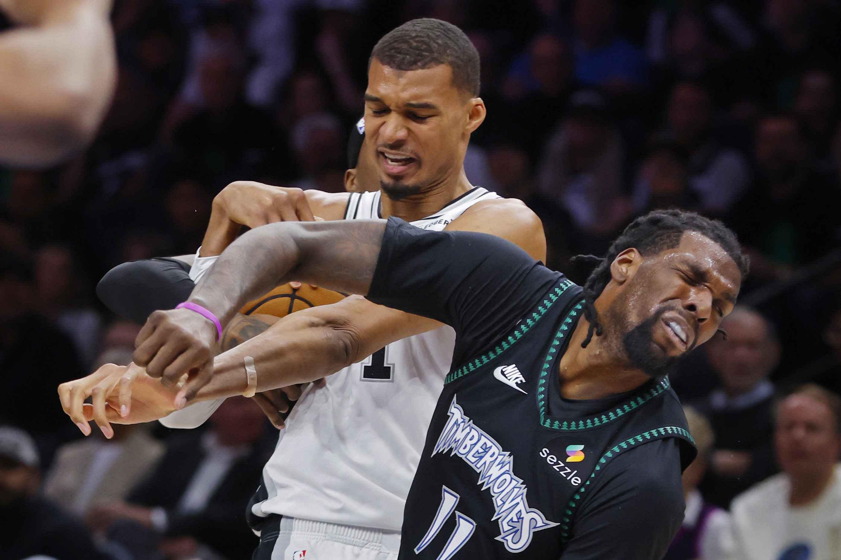 NBA裁判薪资_nba薪资规则_裁判吹罚潜规则