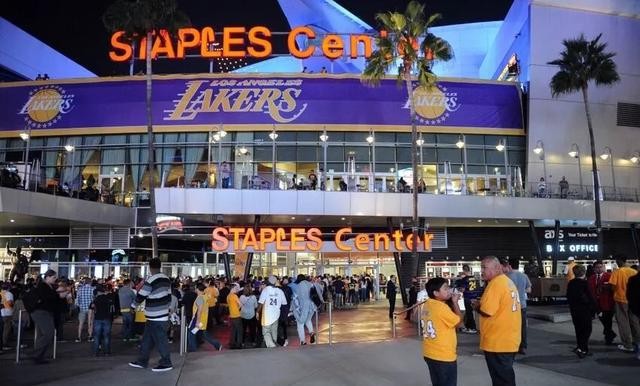 nba球场多少钱_NBA现场球票预算_美国球馆观赛费用