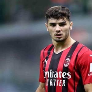 快船遭19分逆转真相哈登独木难支替补五人-119正负值酿惨剧