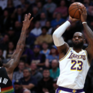 NBA常规赛高清直播：湖人vs开拓者 詹皇甜瓜两大