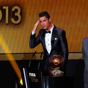 独行侠惨败灰熊，防守崩溃无缘季后赛！球迷愤怒抗议，美媒嘲讽哈里森