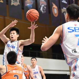NBA2K14变向晃人没用？别装脚踝终结者，跑战术才是关键